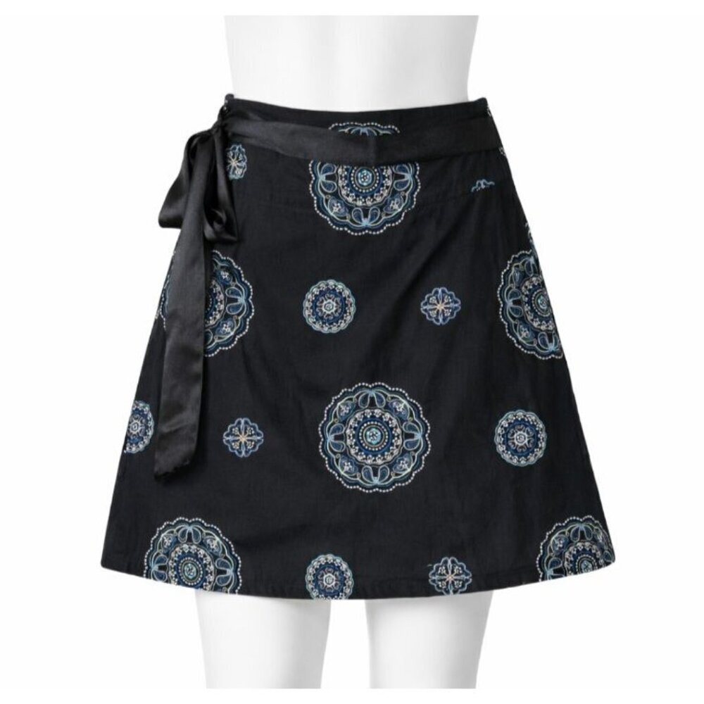 Heart and Soul Black Cotton Embroidered Wrap Skirt Boho Medallion Small 3